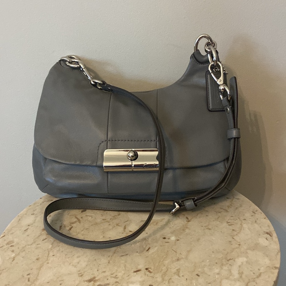 Beautiful Gray Coach Soft Leather Purse